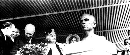Dedication of the George C. Marshall Space Flight Center. In the foreground with the bust of General Marshall are NASA Administrator Glennan, President Eisenhower, and Mrs. Marshall.